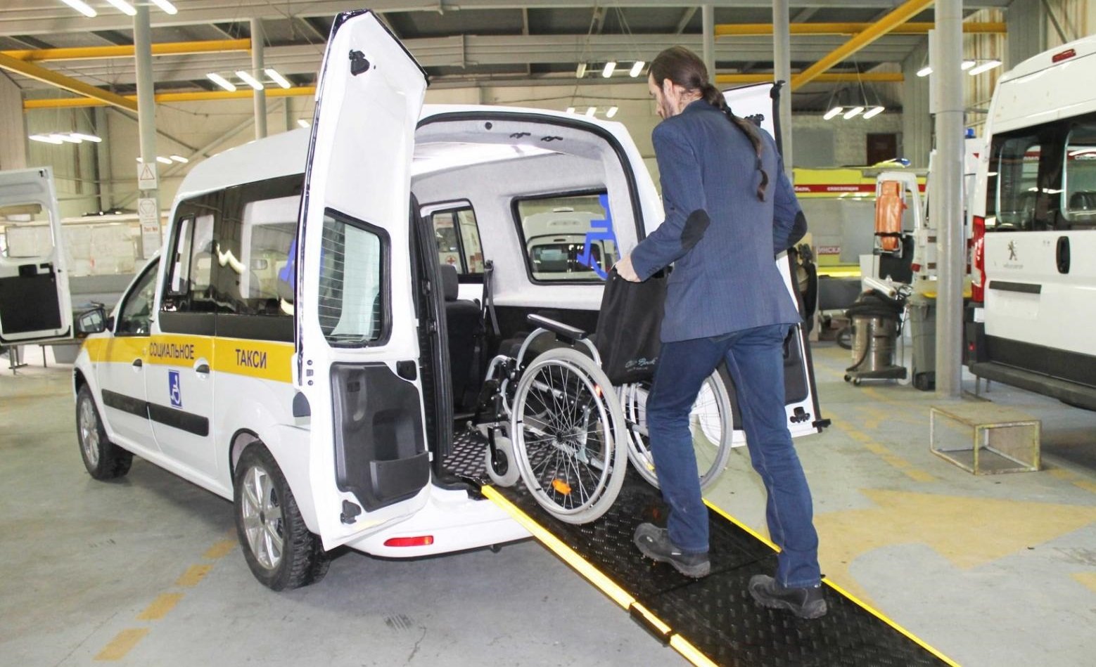 Перевозка инвалидов в Хабаровске: обзор услуг и способов